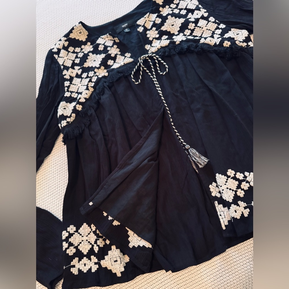 MOSSIMO Bohemian Long Sleeve Black Peasant Blouse Top w White Embroidery - Picture 6 of 11